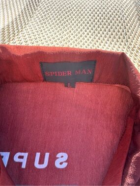 Spider Man Graphic Tee in Deep Red - Size L